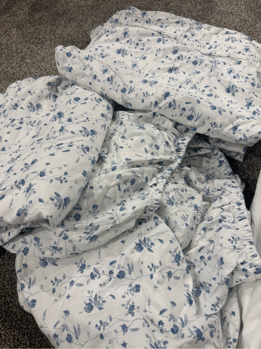 Blue Floral Twin XL sheet set - Classic Floral Print